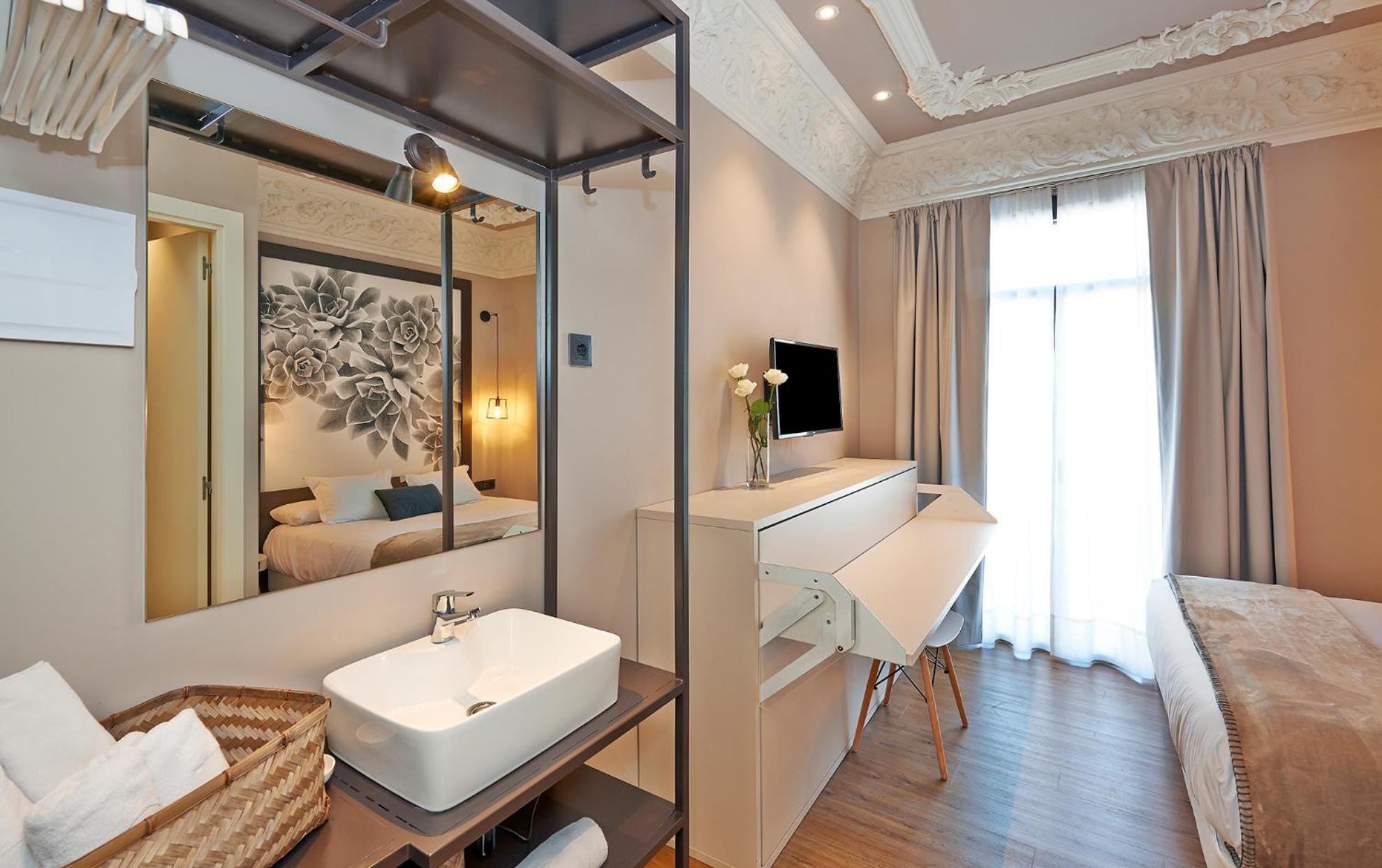Double or Twin Room with Extra Bed